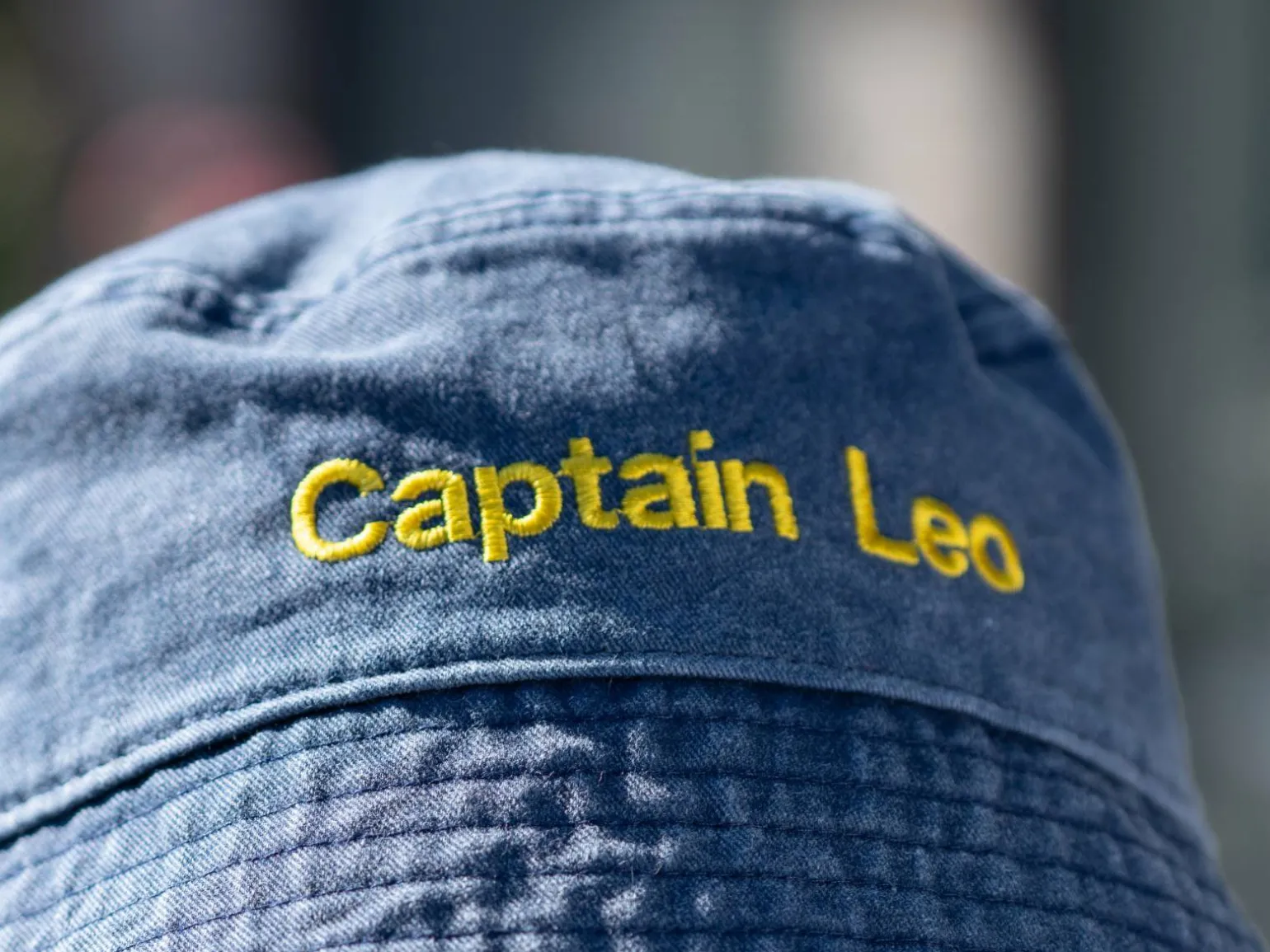 Bucket Hat med Broderi - Egen Tekst