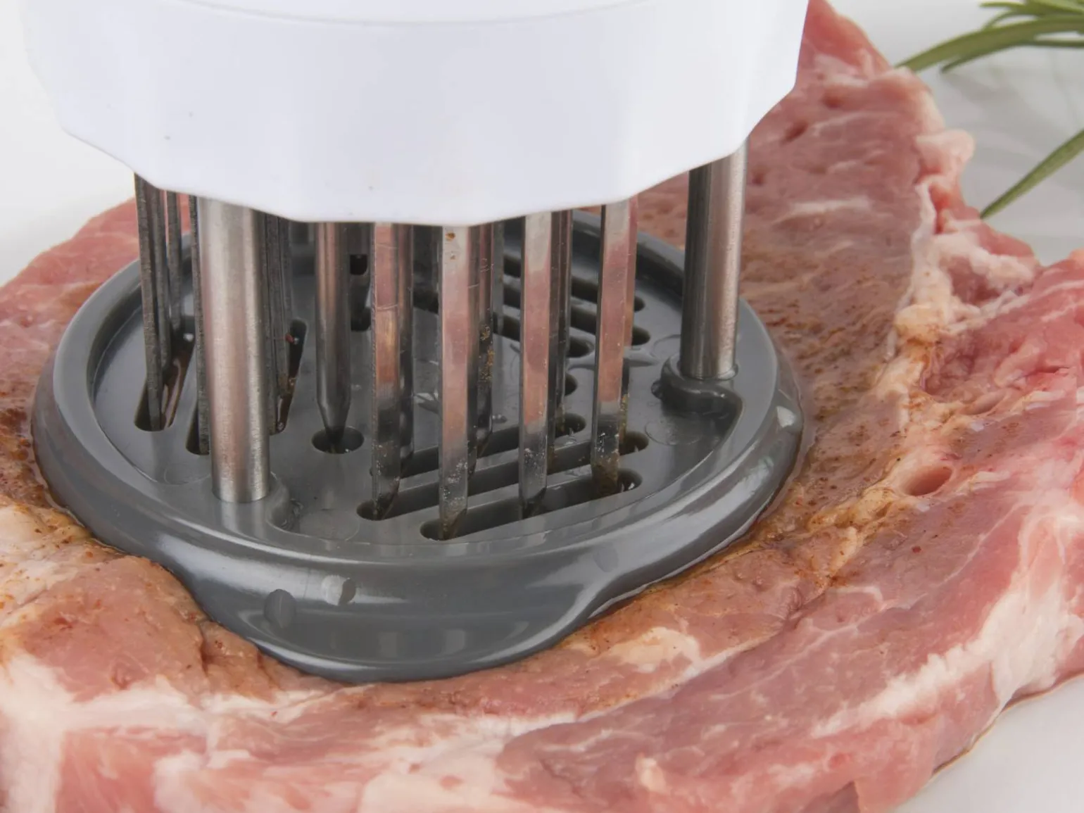 2-in-1 Marinator - KitchPro