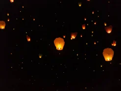 Khom Loy - Spralla