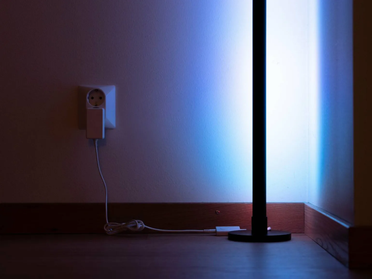 LED-hjørnelampe - Vooni
