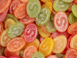 S-märke Supersurt Bland-selv slik i kasser 2 kg