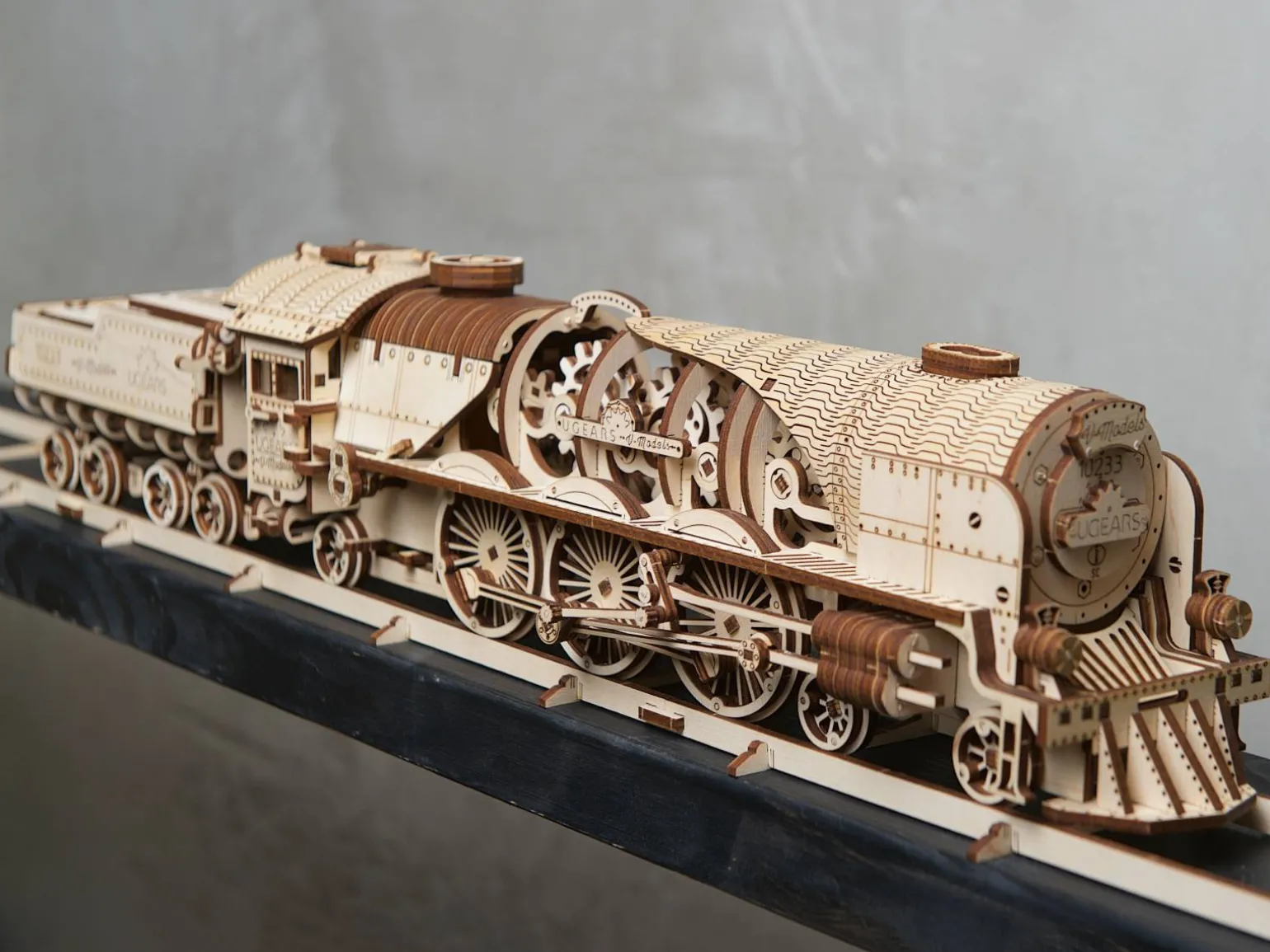 Ugears 3D-puslespil i Træ - Tog